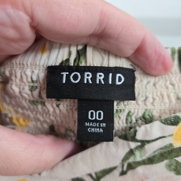 Torrid White Ivory Floral Challis Dress Adjustable Straps Pockets Dress 00/Med - Picture 4 of 9